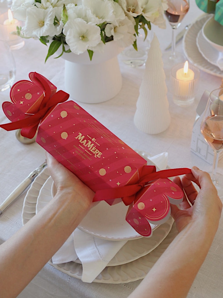 Red Festive Cracker - Assorted Nougat Twists 150G