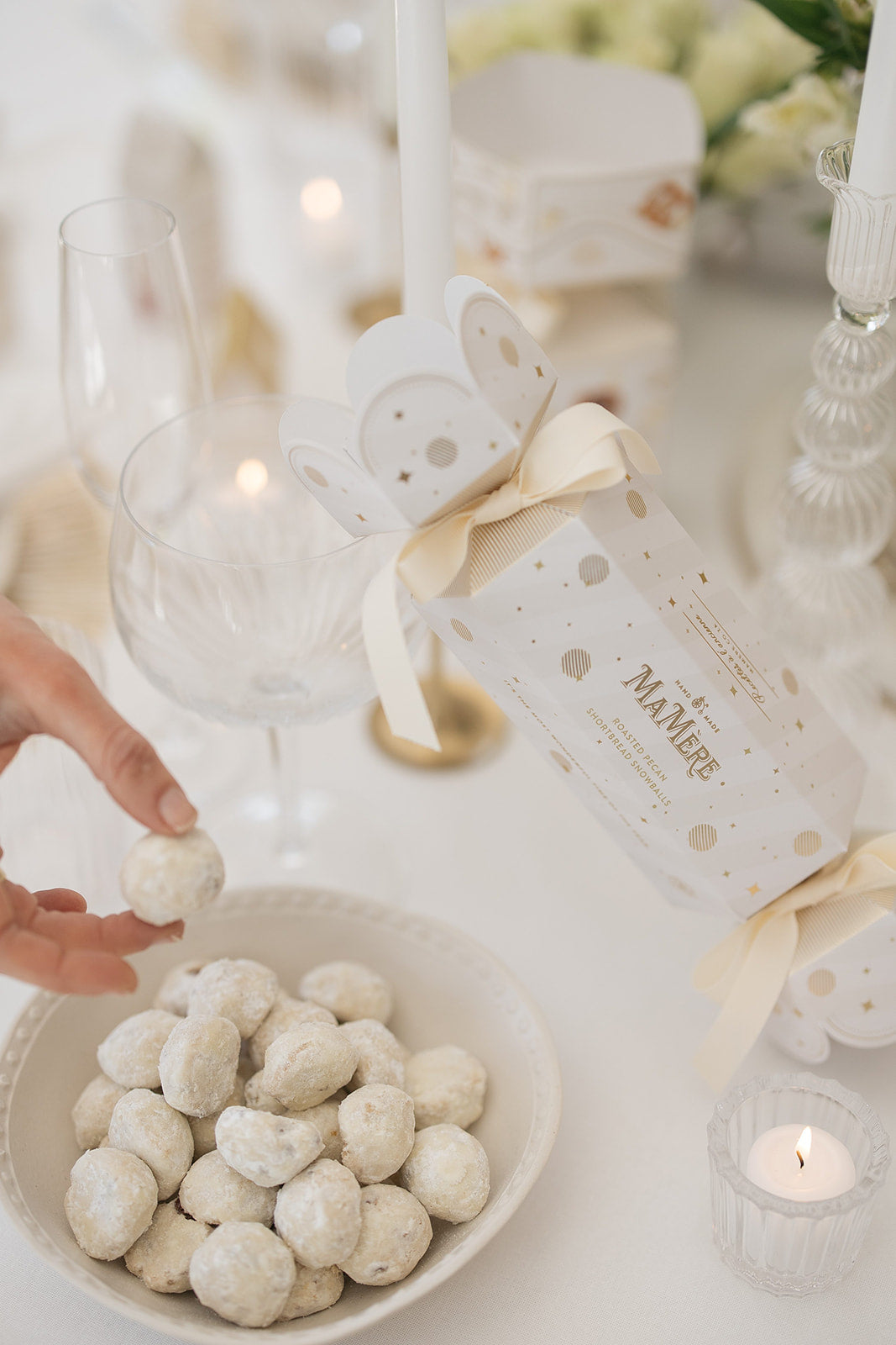White Festive Cracker - Pecan Shortbread Snowballs