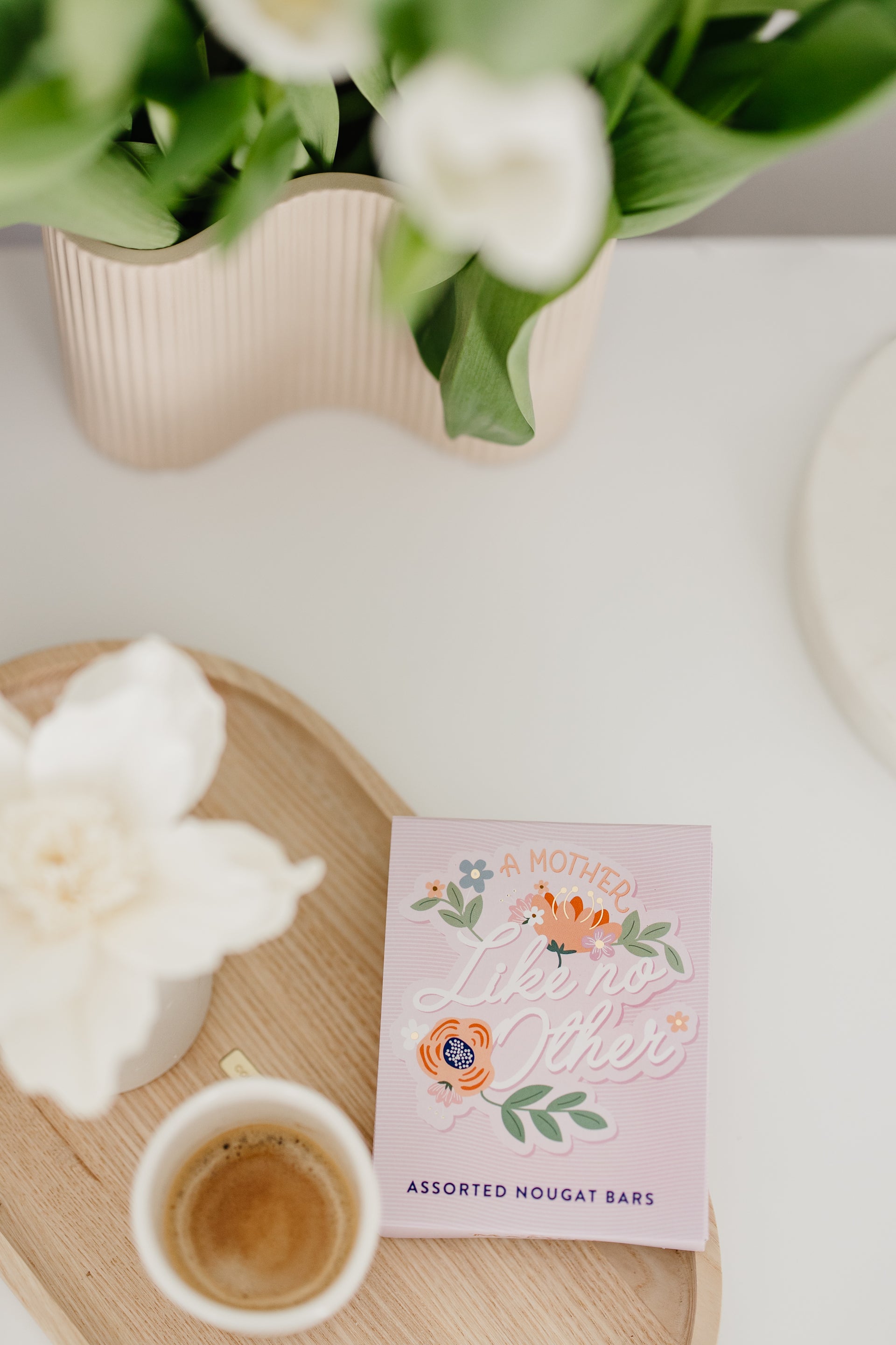 A MOTHER LIKE NO OTHER GIFTBOX